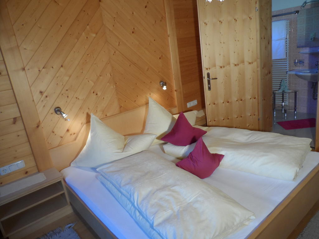 Haus Brunneck Apartman Warth  Szoba fotó